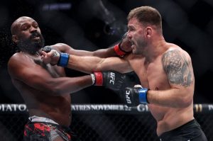 jon-jones-mengukuhkan-komitmennya-untuk-terus-bertarung-pasca-kemenangan-melawan-stipe-miocic-di-ufc-309